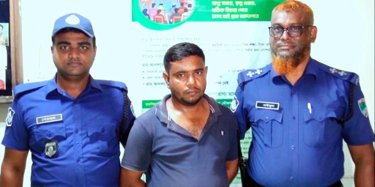 কোতয়ালী মডেল থানা পুলিশের অভিযানে বিপুল পরিমাণ ইয়াবার চালান জব্দ