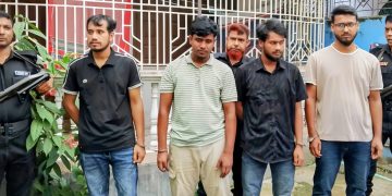 যশোরে এসআরবি-৬’র অভিযানে ভুয়া আইডি কার্ড তৈরির সরঞ্জামসহ গ্রেপ্তার ৪