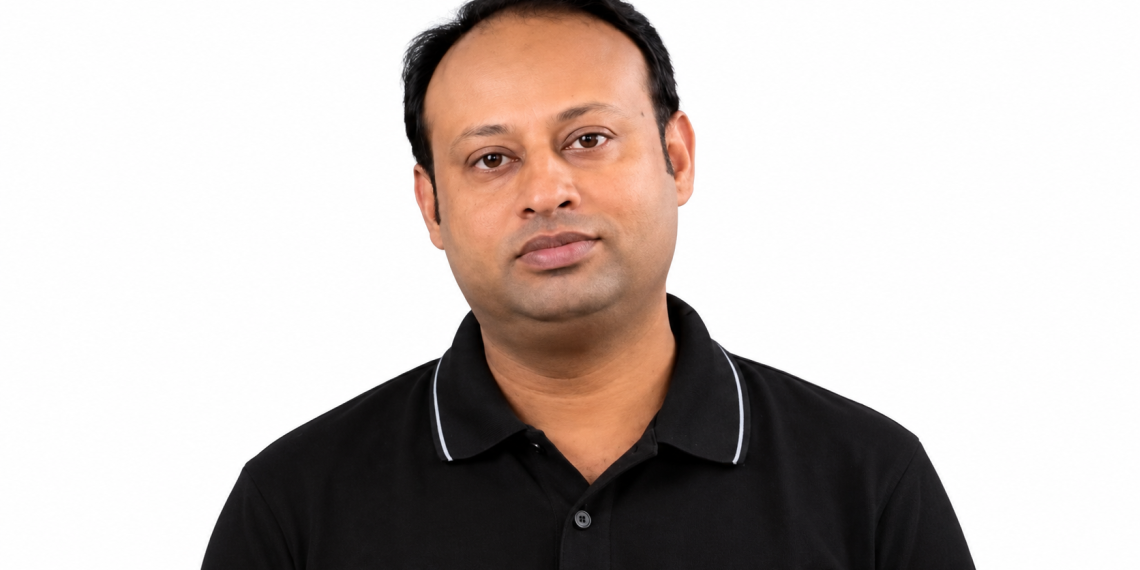 বেনাপোল সীমান্তে আনুষ্ঠানিকতা শেষে ঢাকার পথে রোটনের মরদেহ